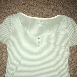 M AMERICAN EAGLE CROPPED SHIRT